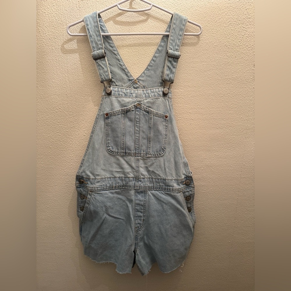 NWOT Slouchy Straight Non-Stretch Jean Cut-Off Short Overalls -- 3.5-inch inseam - Picture 2 of 3